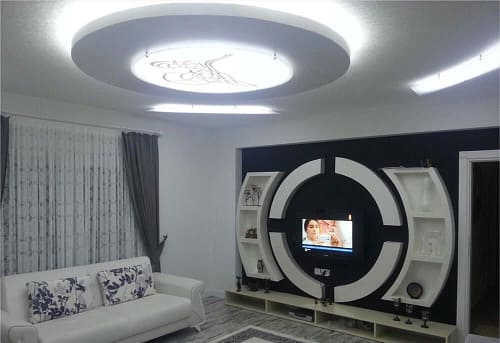 جدار جبس بورد مع باب